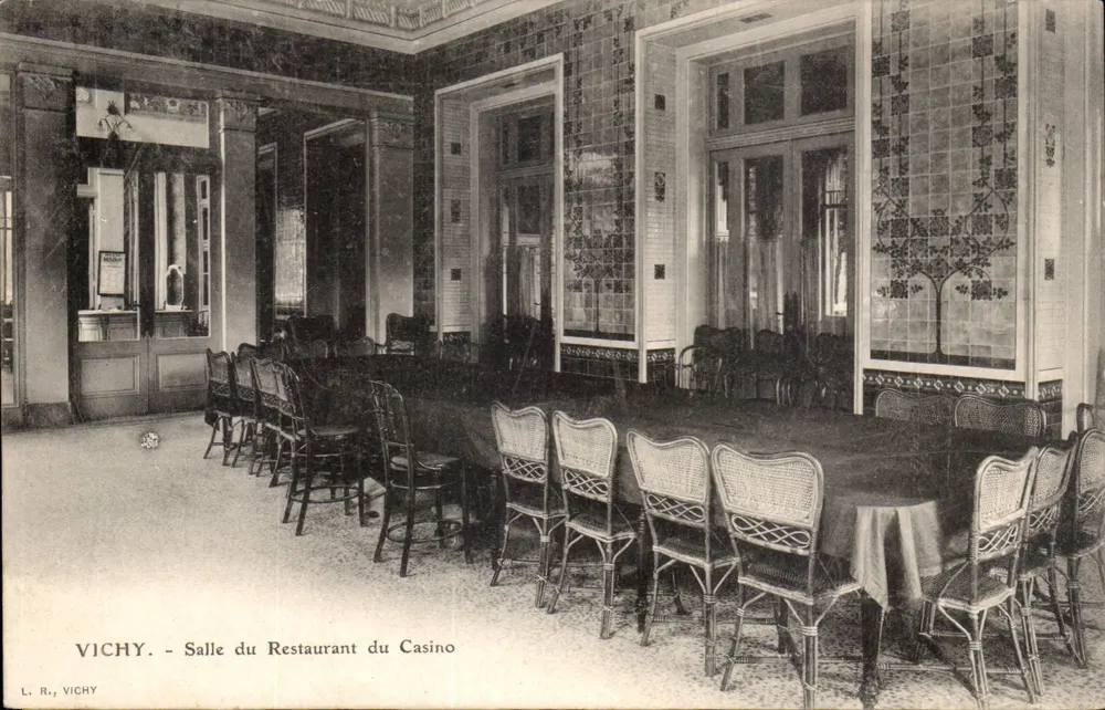 Vichy - Restauranthalle des Casinos — L. R., Vichy - Vorderseite