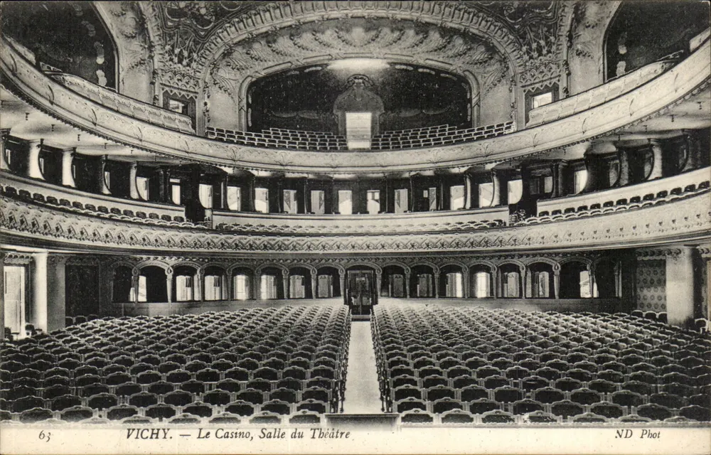 Vichy — Das Casino, Saal des Theaters — ND Phot - Vorderseite