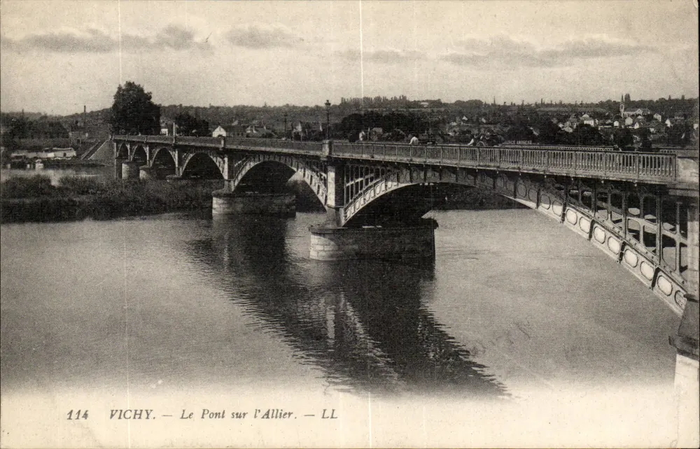 Vichy — O Ponte sobre o Allier — LL, n° 114 - Frente