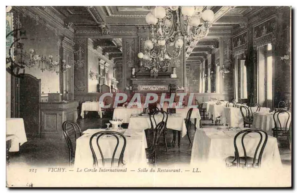 Vichy — Le Cercle International — Restaurant-Saal — LL. - Vorderseite