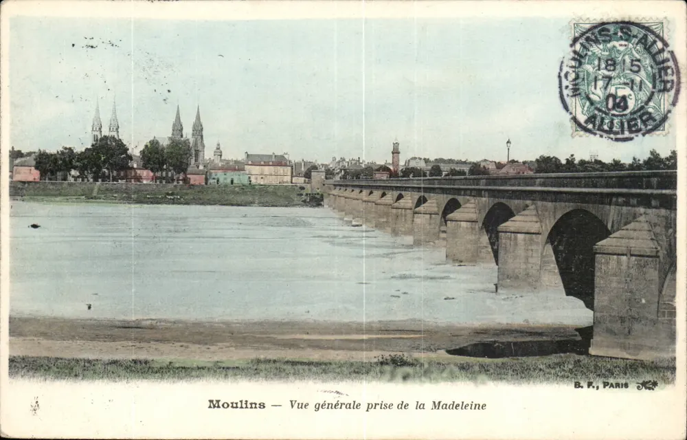 Moulins — Vue générale prise de la Madeleine — B. F., PARIS - Recto