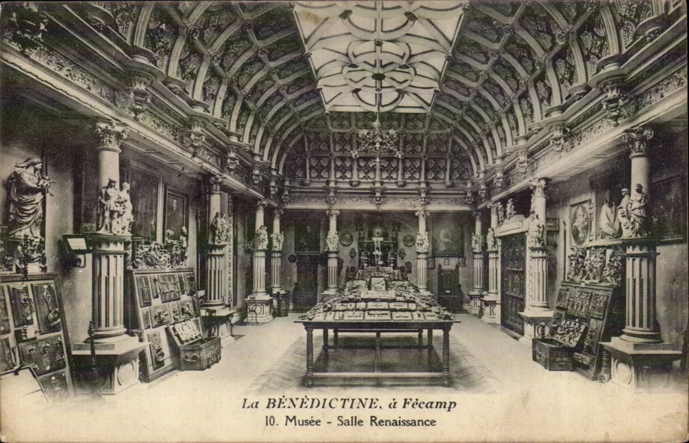 A BÉNÉDICTINE, em Fécamp — Museu - Sala da Renascença — editor não identificado, n° de série 10 - Frente