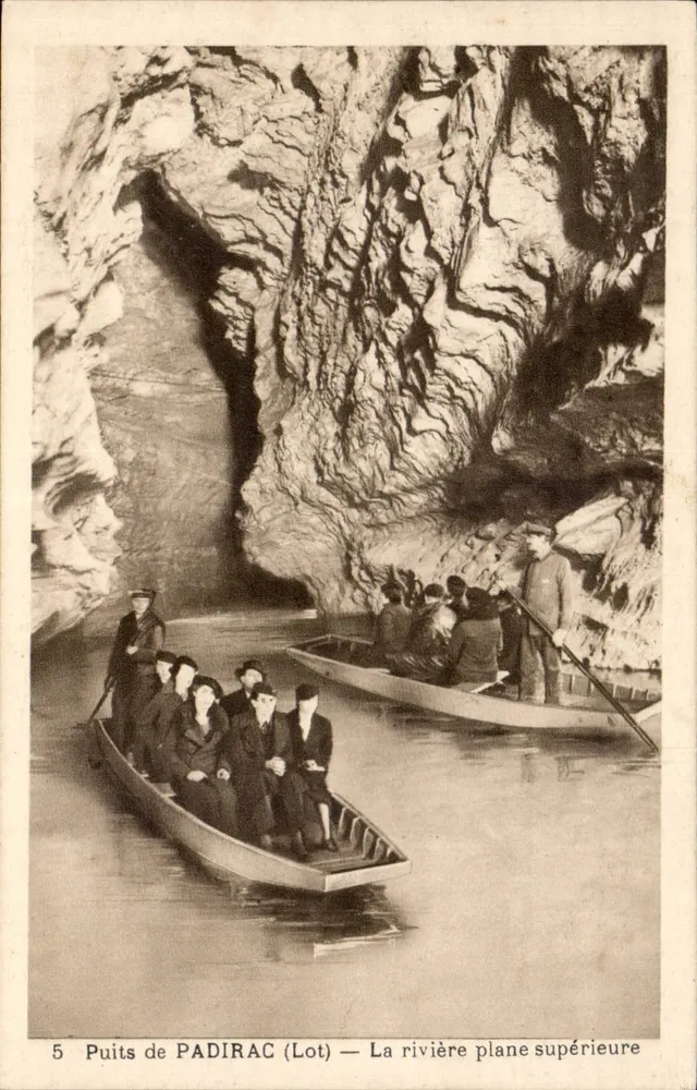 Puits de PADIRAC (Lot) — De bovenste vloeiende rivier — Phototypie-Hélios, Limoges - Voorkant