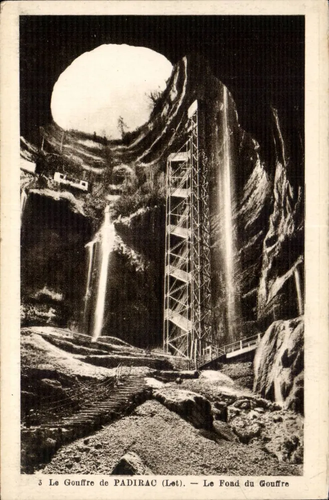 Der PADIRAC-Schlund (Lot) — Der Grund des Schlunds — Verlag: hototypie-Hélio, Limoges - Vorderseite