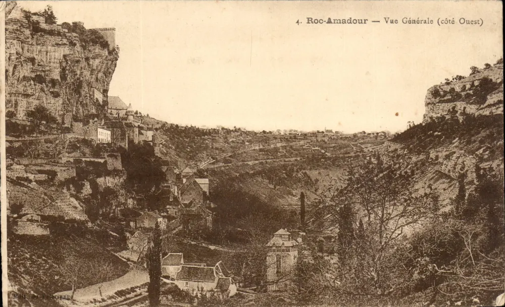 Roc-Amadour — Vista Geral (lado Oeste) — Editor: P. P. Baudry - Frente