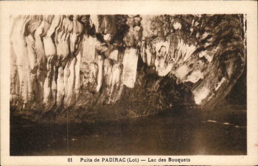 Poço de PADIRAC (Lote) — Lago dos Buquets — n°61 - Frente