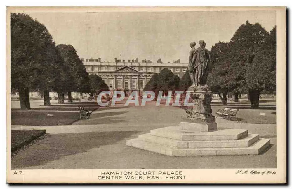 Hampton Court Palace — Centre Walk, East Front — H.M. Office of Works, série A.7 - Vorderseite