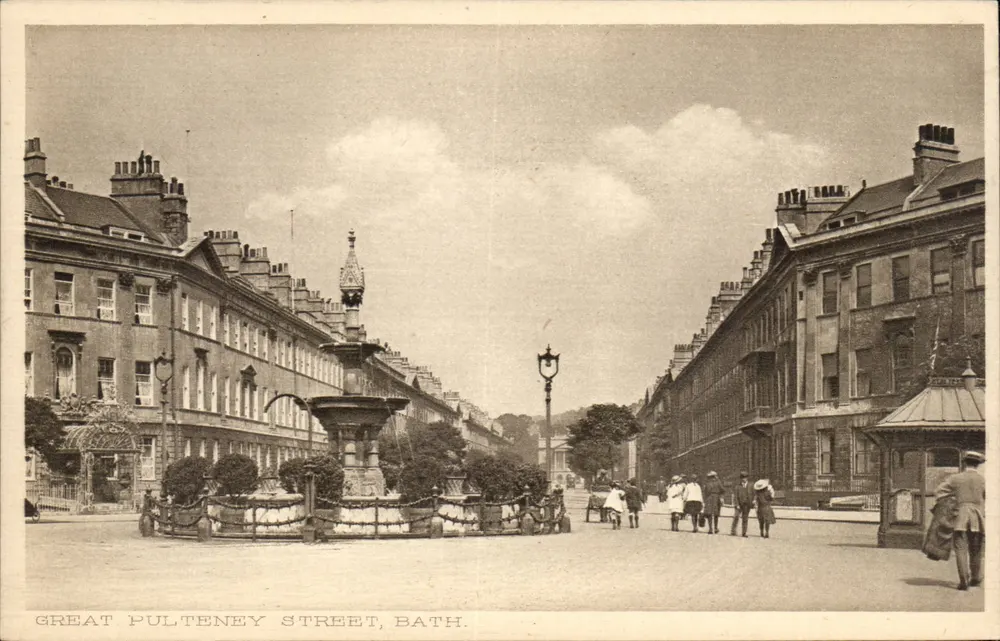 Great Pulteney Street, Bath — Blick auf die Fontäne — Verlag unbekannt, Seriennummer 7592 - Vorderseite