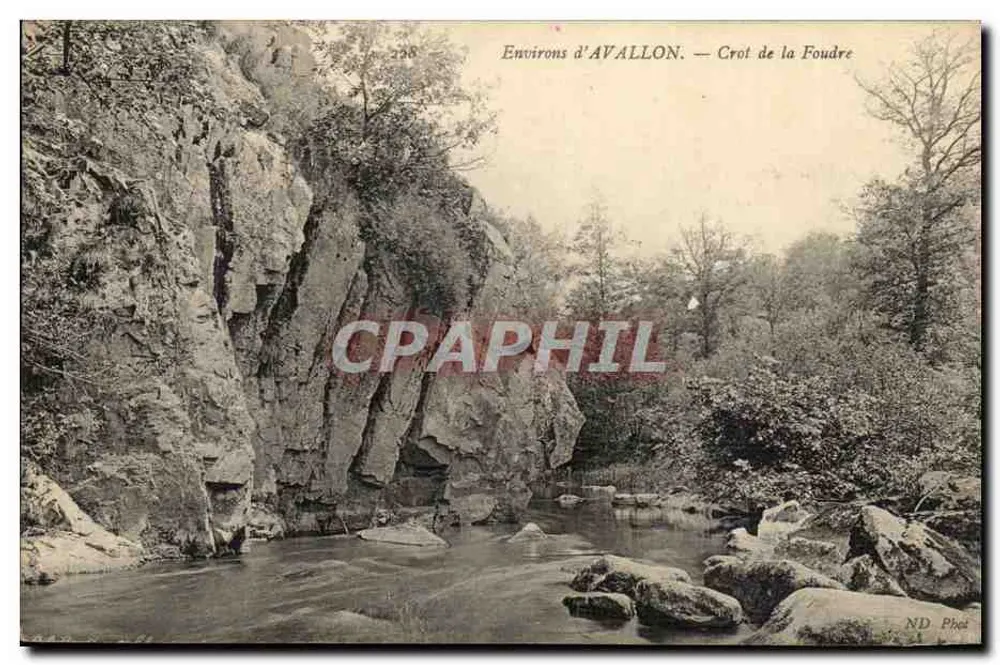 Alrededor de AVALLON — Cueva de la Foudre — ND Phéi - Anverso