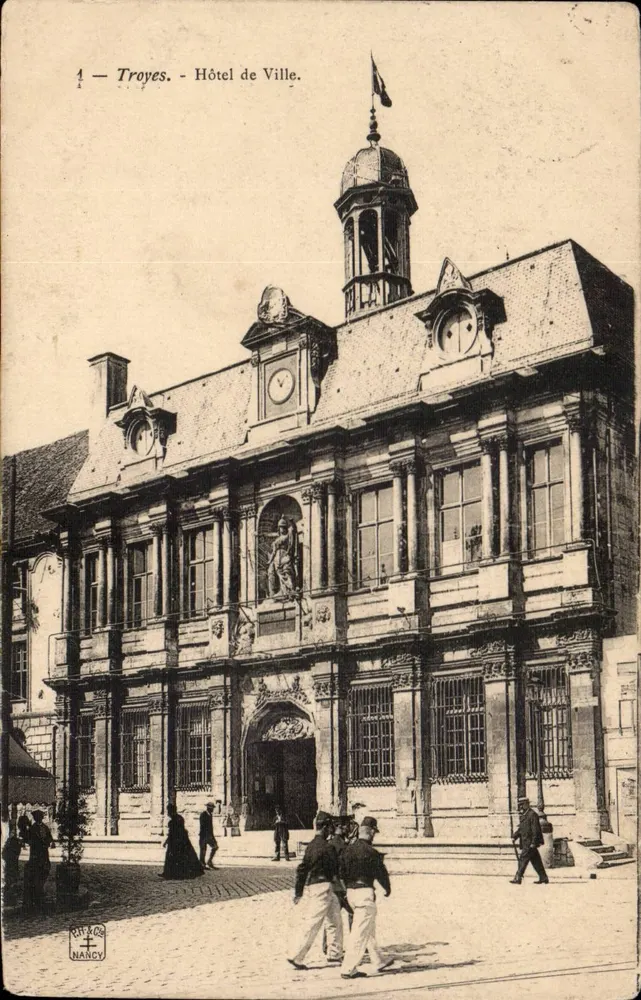 Troyes - Hotel de Ville — editor NANCY, n°4 - Frente