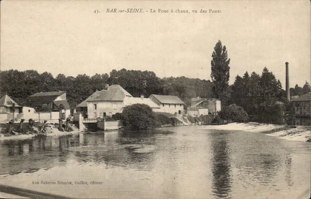 BAR-sur-SEINE - Der Kalkofen, Blick von den Brücken — Aux Galeries Réunies, Guillot, Verlag - Vorderseite