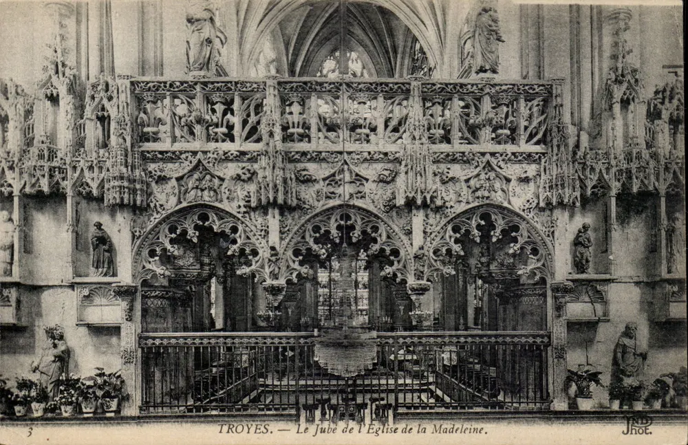 Troyes — Der Jube der Kirche der Madeleine — Jhot - Vorderseite