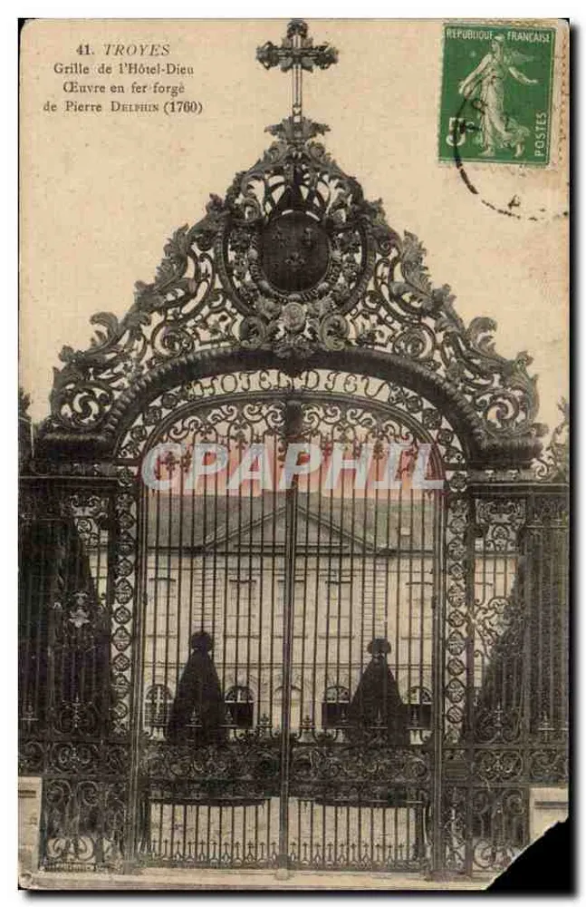 Troyes — Eisenportal des Hôtel-Dieu, Schmiedearbeit von Pierre Delphin (1760) — Verlag nicht sichtbar - Vorderseite