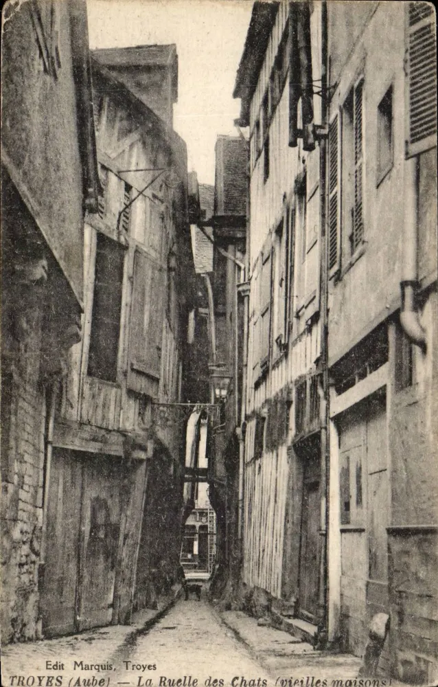 Troyes (Aube) — Die Gasse der Katzen (alte Häuser) — Edit Marquis, Troyes - Vorderseite