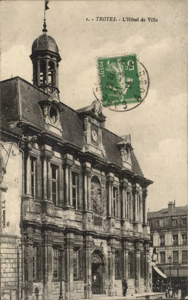 Troyes - A Prefeitura — editor T.G. - Frente
