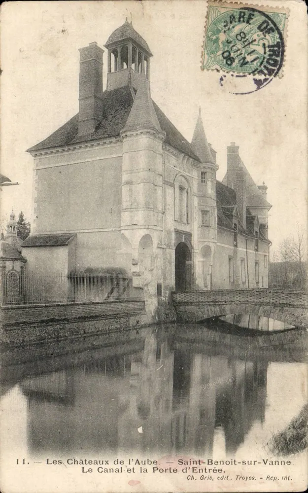 Les Châteaux de l'Aube — Saint-Benoît-sur-Vanne — Le Canal et la Porte d'Entrée — Ch. Gris, édit. Troyes — Rep. int. - Recto