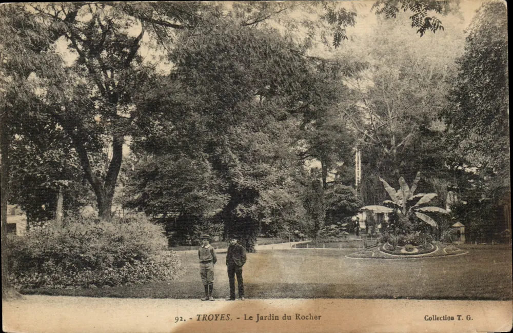 Troyes - Jardim do Rocher — Coleção T. G. — n° 92 - Frente