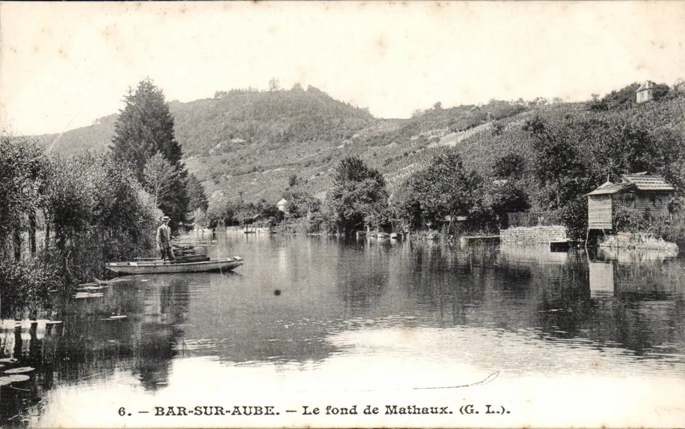 Bar-sur-Aube — O fundo de Mathaux — (G. L.) - Frente