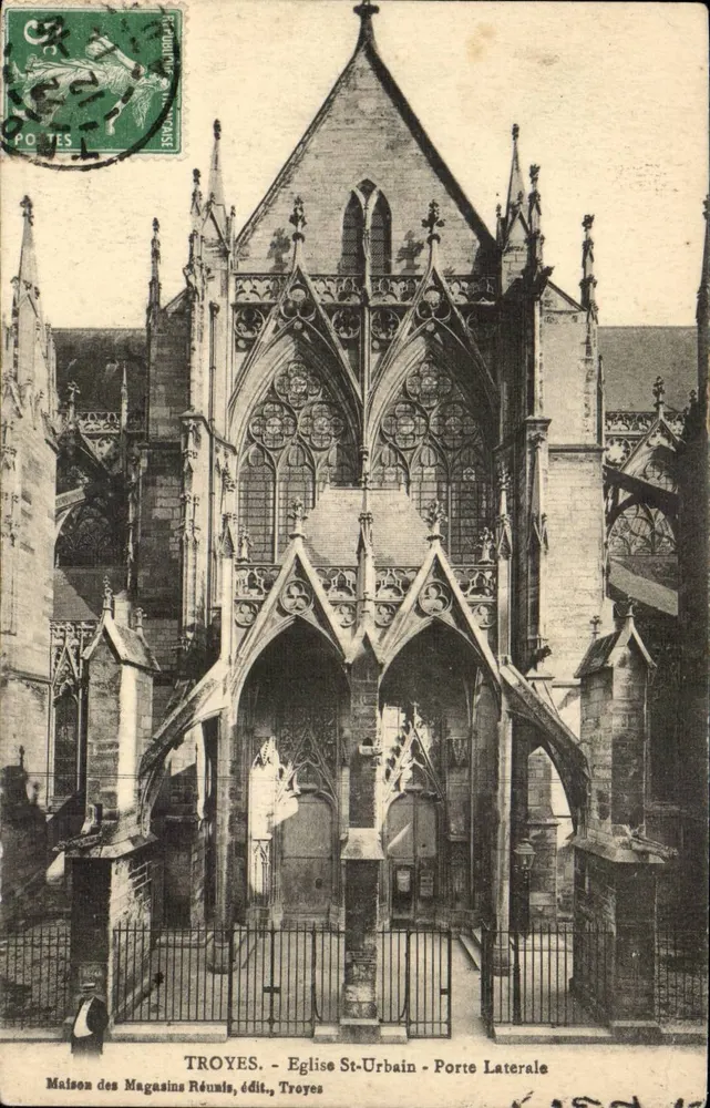Troyes - Igreja de São Urbano - Porta Lateral - Frente