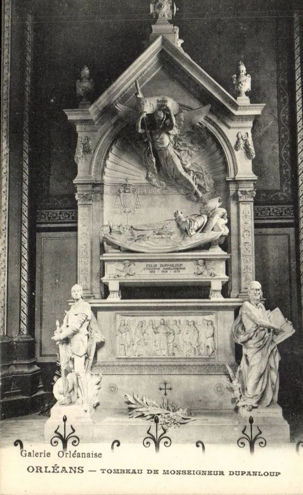 Orléans — Túmulo de Monseigneur Dupanloup — Galeria Orléanaise - Frente