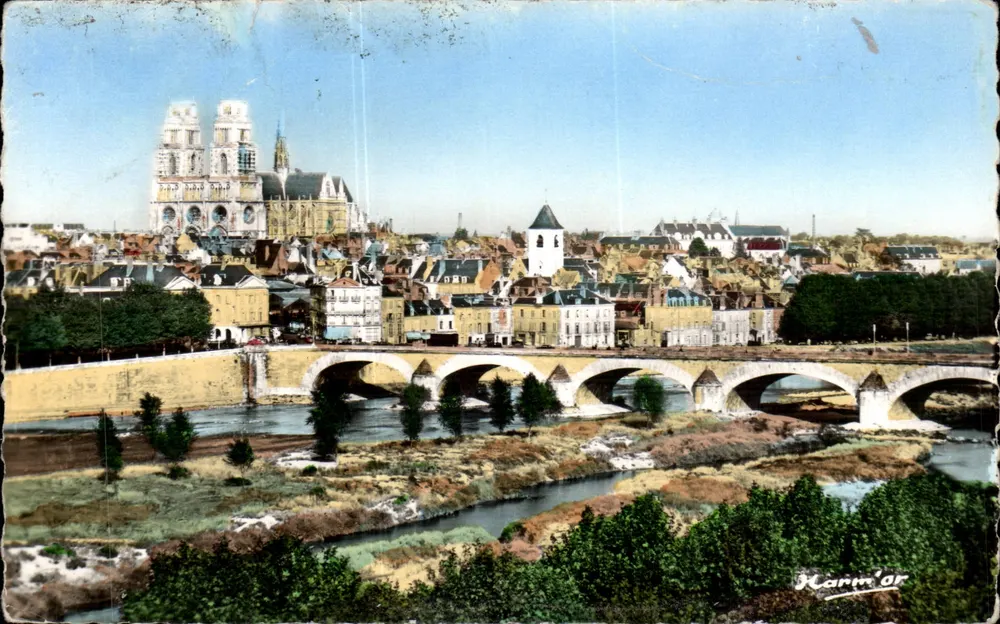 Vista de Chartres — Catedral e ponte — editor Karim'or - Frente