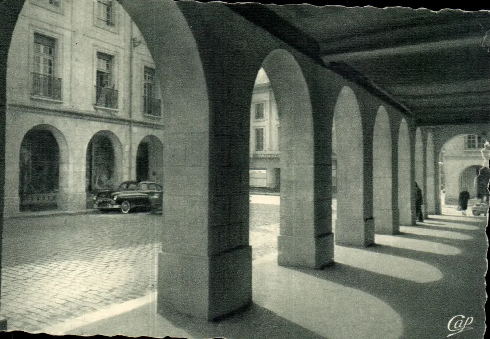 Orléans — As Arcadas — Cie des Arts Photomécaniques, 44, rue Le Tellier, Paris - Frente