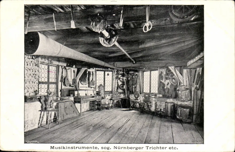 Musikinstrumente, sogenannte Nürnberger Trichter etc. — Diverses Instrumente - Vorderseite