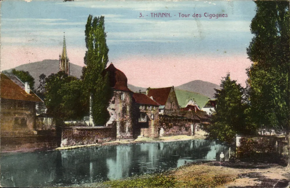 Thann - Torre das Corujas — vista pitoresca com igreja e rio — editor desconhecido, n°3 - Frente