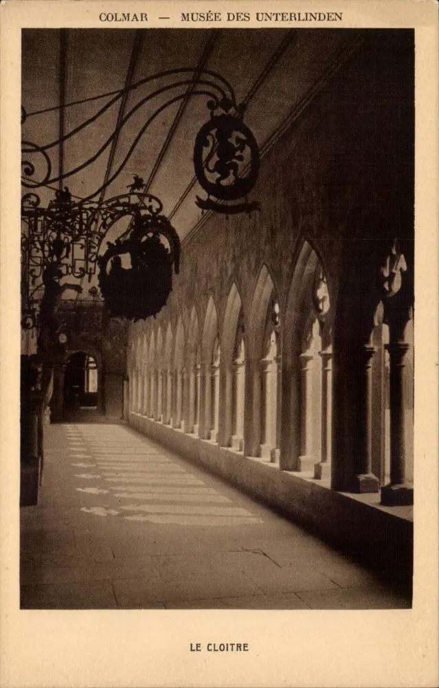 Colmar — Museu Unterlinden — O Claustro - Frente