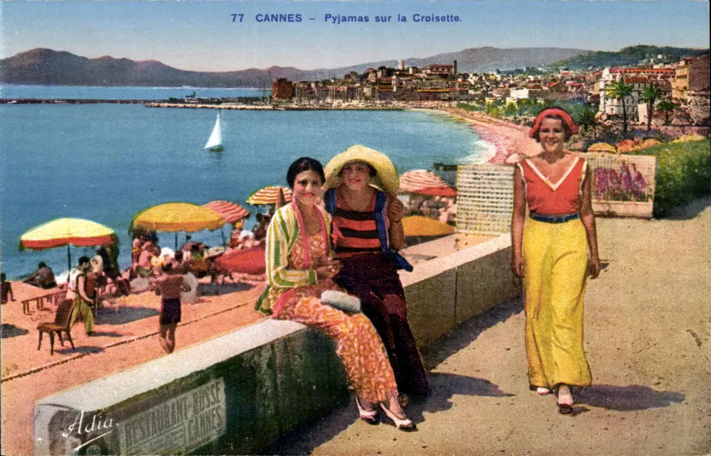 CANNES – pijamas na Croisette - Frente