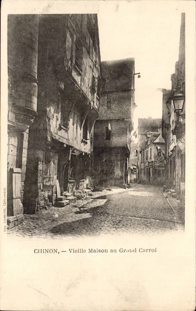 Chinon — Altes Haus am Grand Carroi — J. Laussac, Chât. caudan - Vorderseite