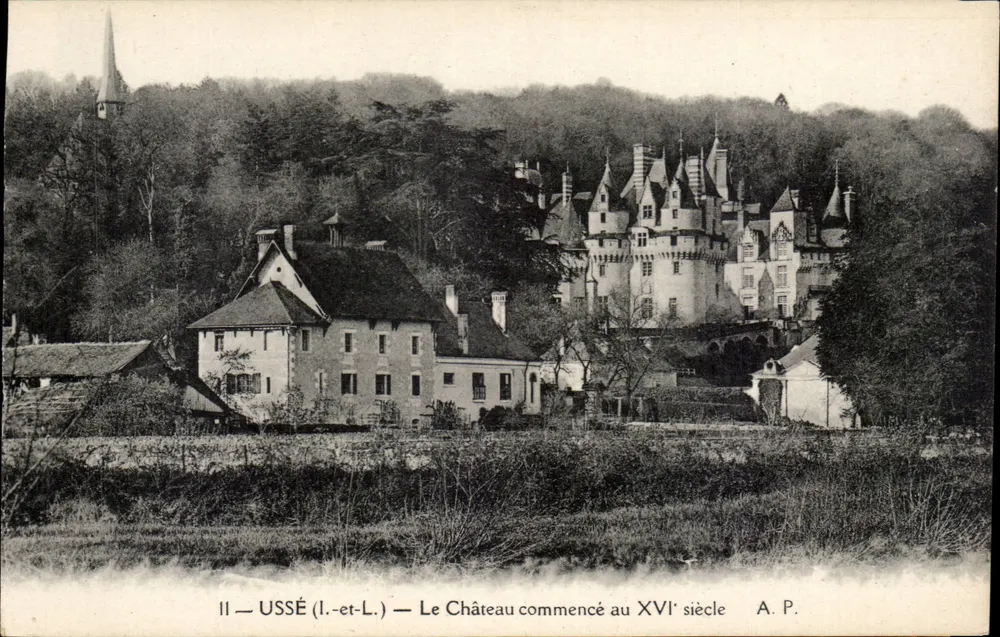 Ussé (Loir-et-Cher) — Het kasteel begonnen in de 16e eeuw — A.P. - Voorkant