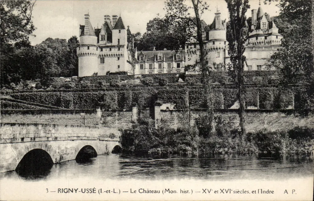 Rigny-Ussé (Loire-et-Loire) — Het Kasteel (Historisch monument) — XVe en XVIe eeuw, en de Indre — A.P. - Voorkant