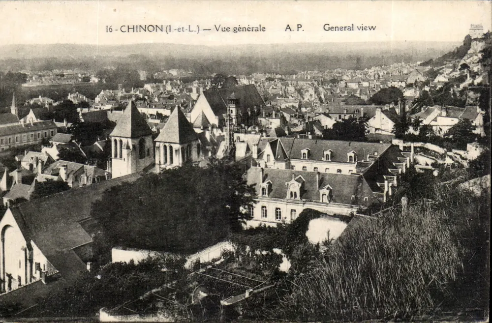 Chinon (Indre-et-Loire) — Vista geral — A.P. - Frente