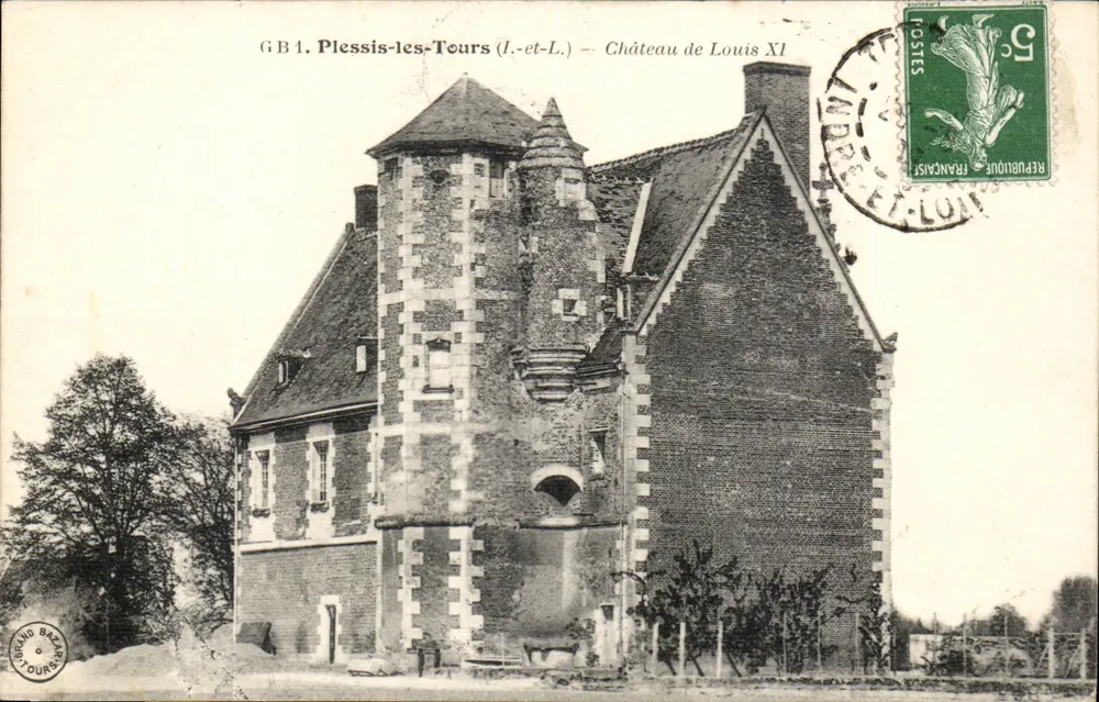 Plessis-les-Tours (Loir-et-Cher) — Castelo de Luís XI — editor G.B.1 - Frente