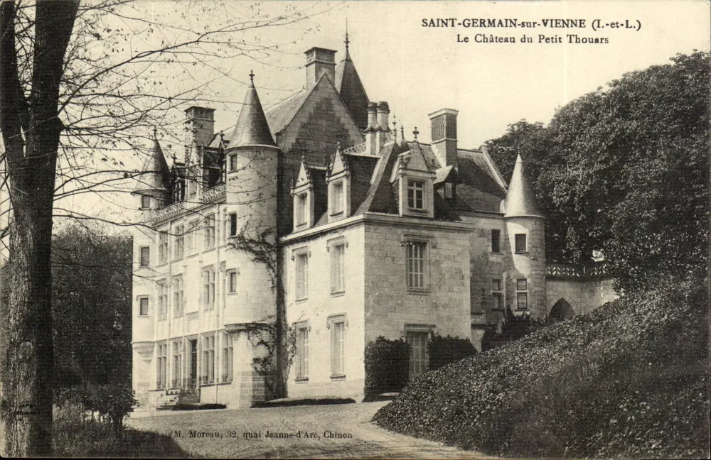 Saint-Germain-sur-Vienne (I.-et-L.) — O Castelo do Petit Thouars — M. Moreau, 32, quai Jeanne-d'Arc, Chinon - Frente