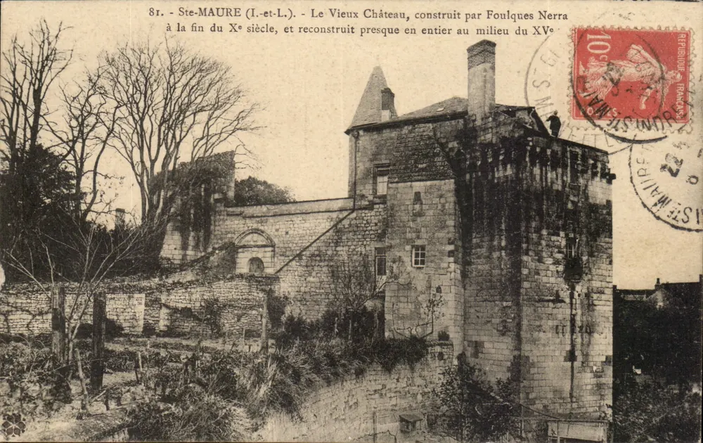 Ste-MAURE (I.-et-L.) — Ansicht des Alten Schlosses — errichtet von Foulques Nerra - Vorderseite
