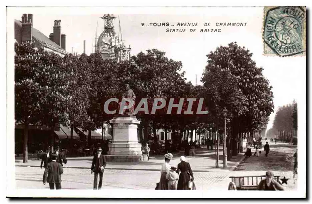 Tours - Avenue de Grammont - Statue von Balzac - Vorderseite