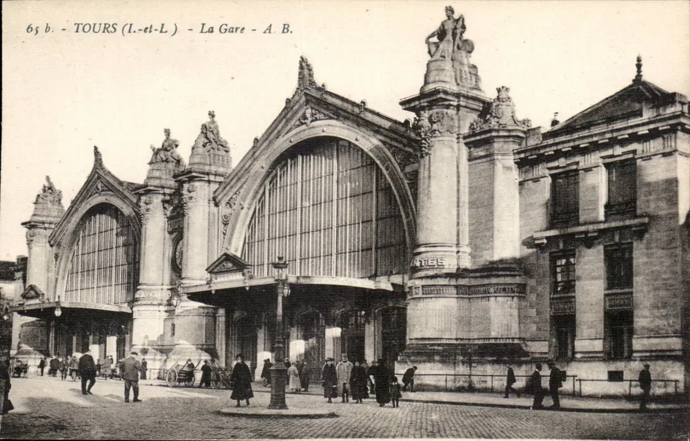 Tours (Loire-et-Loire) - A Estação - A. B. - Frente