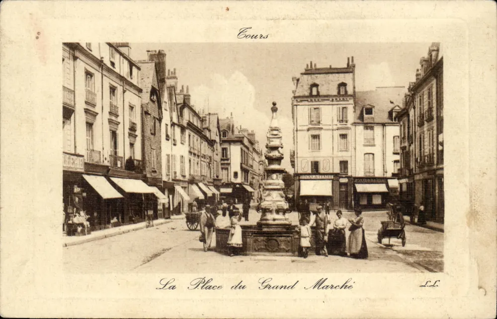 A Praça do Grande Mercado — Cours — editor L.L. n° 102 - Frente