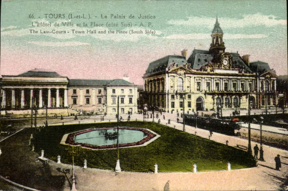 Tours (Indre-et-Loire) - O Palácio de Justiça e o Hotel de Ville (lado Sul) - A.P. - Frente