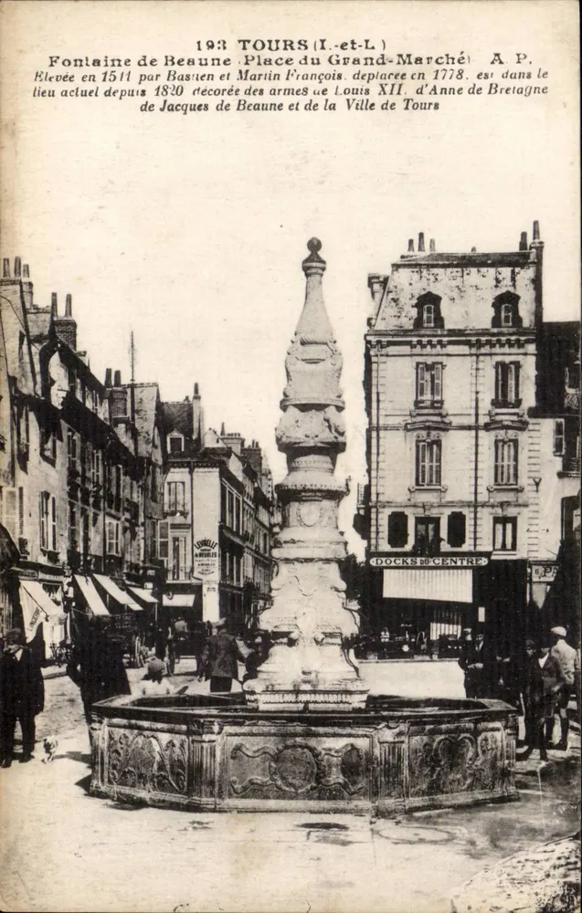 Fontaine de Beaune — Place du Grand-Marché — A.P. Tours - Vorderseite