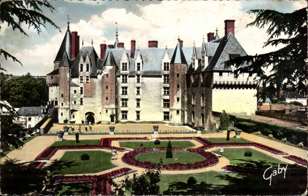 Château de Langeais — Innenfassade und Garten — Editions Gaby, Nr. 6 - Vorderseite