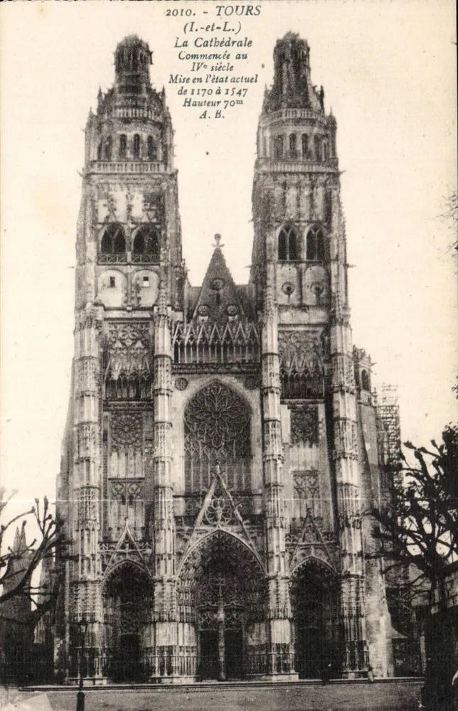 Tours — Catedral — A. Boucher, editora, Tours - Frente