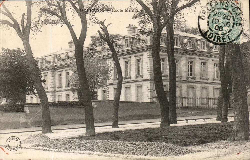 Orléans — Escola Militar — Galerias Orcanaires - Frente