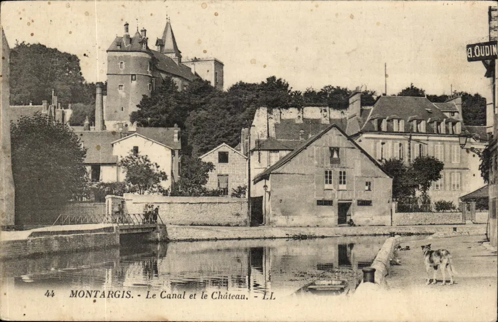 Montargis - O Canal e o Castelo - LL - Frente