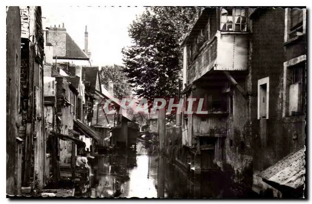 Montargis - Alte Straßen am Wasser (Gebiet heute teilweise abgerissen) — Graphphil - Vorderseite