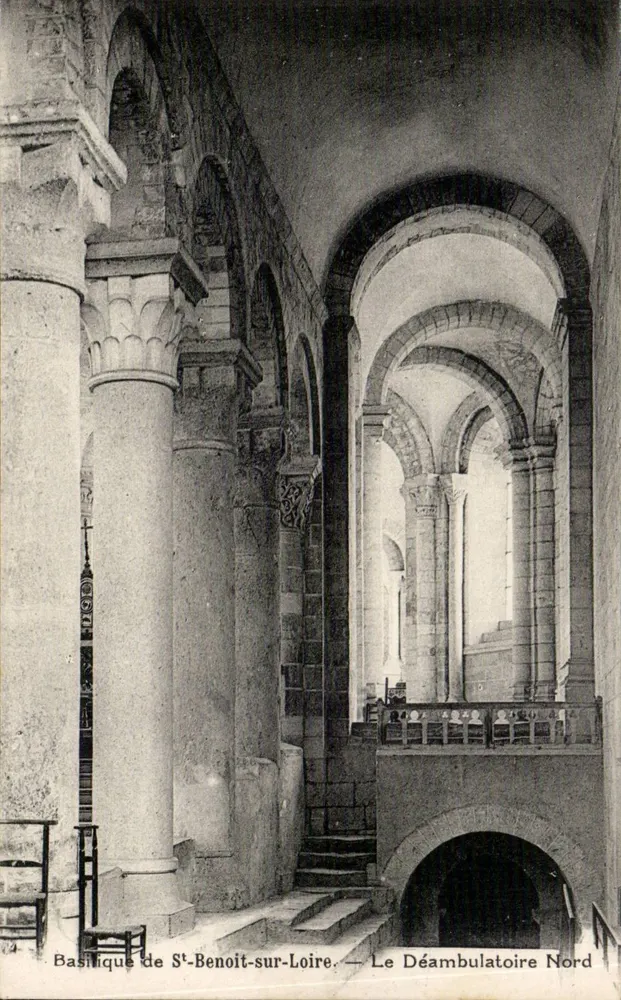 Basilika von St-Benoît-sur-Loire — Der nördliche Ambulatorium - Vorderseite