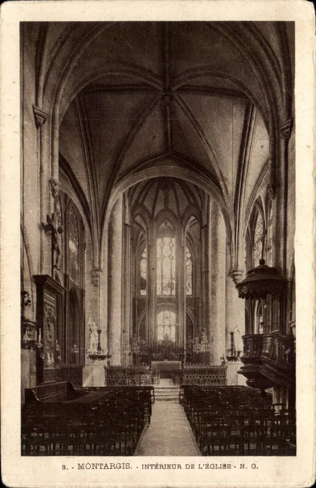 Montargis — Interior da Igreja — N.G. - Frente