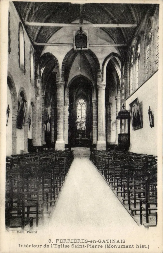 Innenansicht der Kirche Saint-Pierre — Ferrières-en-Gâtinais — Edit. Picard n°3 - Vorderseite